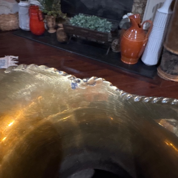 Vintage Brass pitcher made in India 9” Tall x 7.5” Wide - Picture 8 of 10